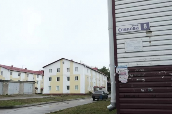 Алтайские общественники призвали краевой минстрой расселить жителей аварийных бийских домов